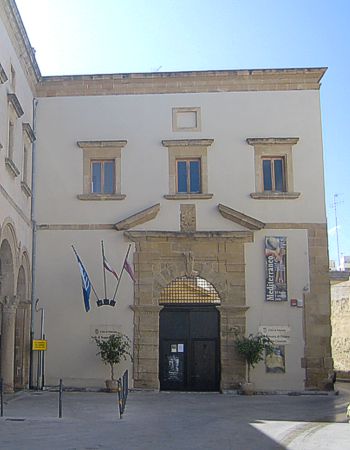 Entrata dell'Ente Mostra di Pittura Contemporanea Città di Marsala